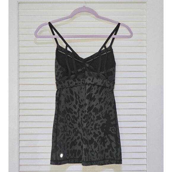 Lululemon Women's Black Animal Print Just Breathe Tank Size 6 2597 - Picture 12 of 15